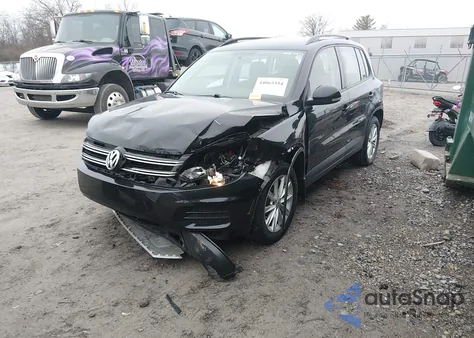 2017 Volkswagen Tiguan 2.0T/2.0T S z USA, uszkodzony, nr VIN WVGAV7AX5HK044761